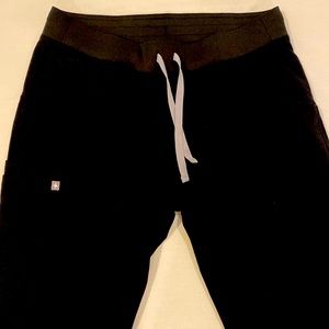 Figs scrub pants black size medium